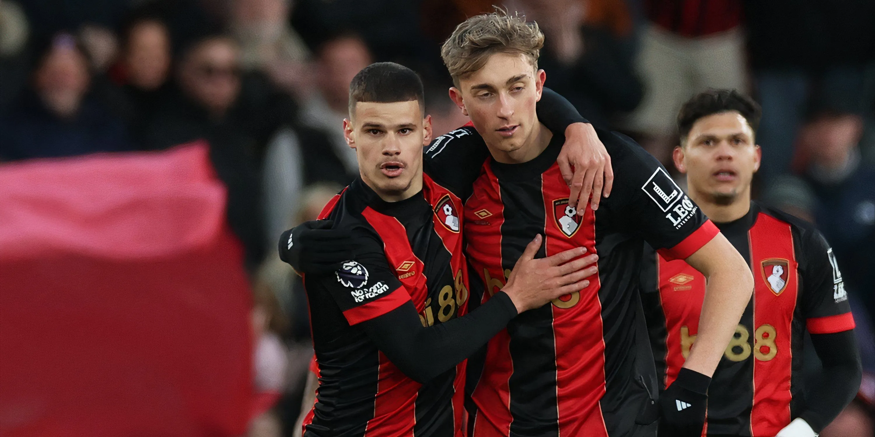 Bộ đôi hậu vệ trẻ Milos Kerkez và Dean Huijsen từng thi đấu cùng nhau tại Bournemouth