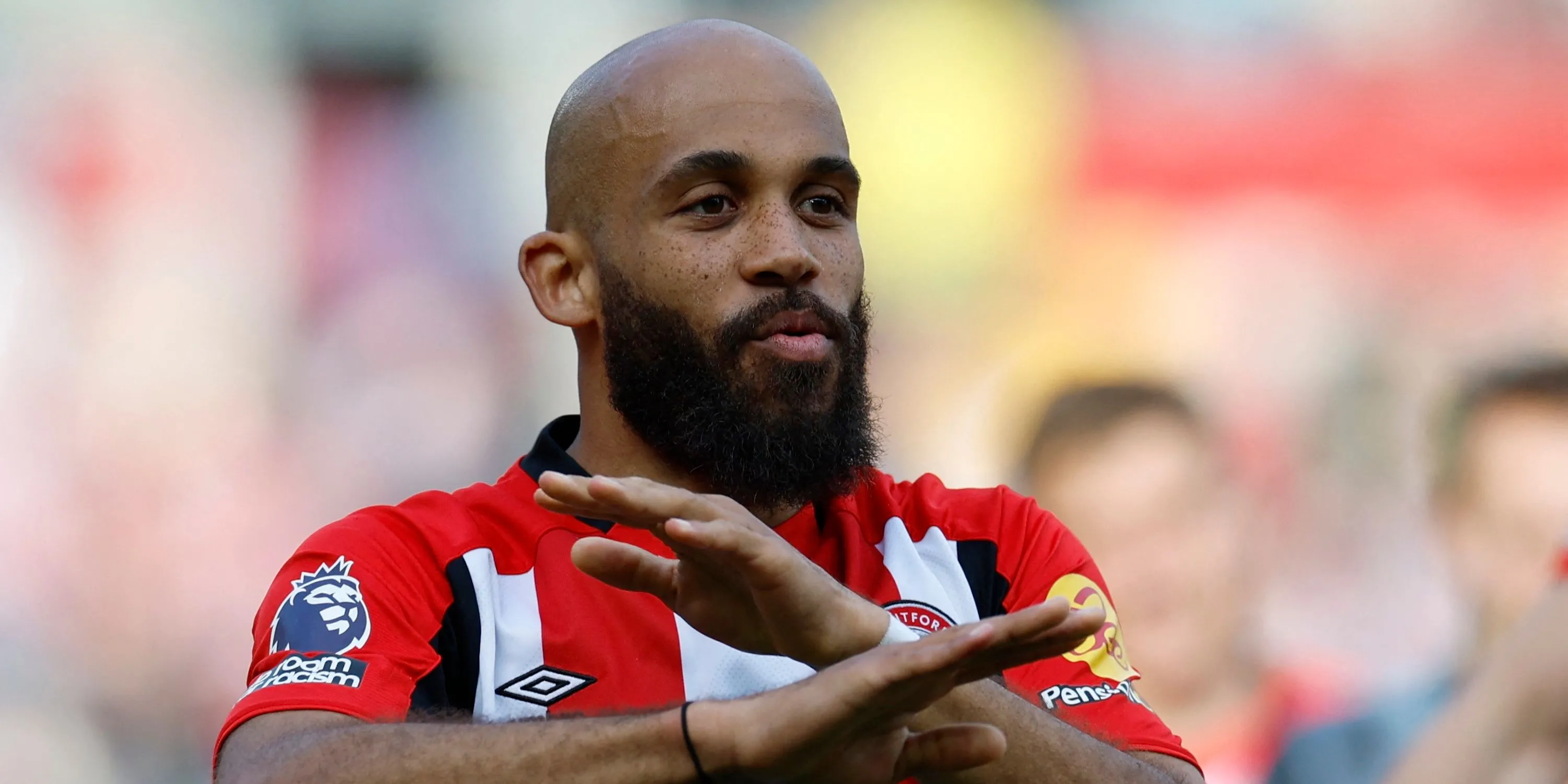 Bryan Mbeumo ăn mừng bàn thắng cho Brentford tại Ngoại hạng Anh.