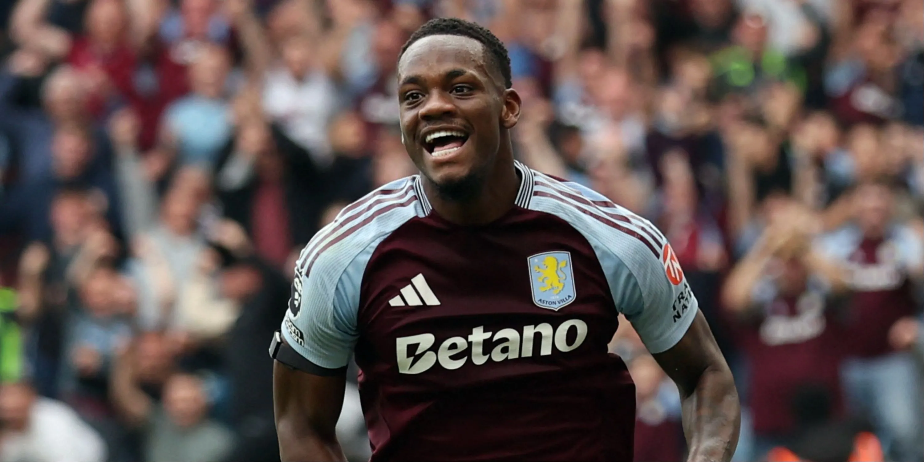 Jhon Duran trong màu áo Aston Villa thi đấu tại Ngoại hạng Anh