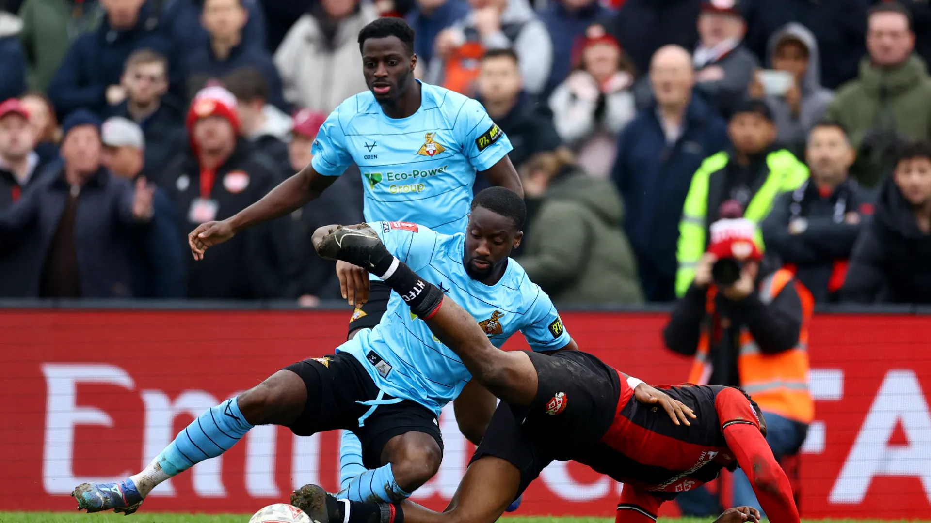 Joseph Olowu đã có 4 năm gắn bó cùng Doncaster Rovers