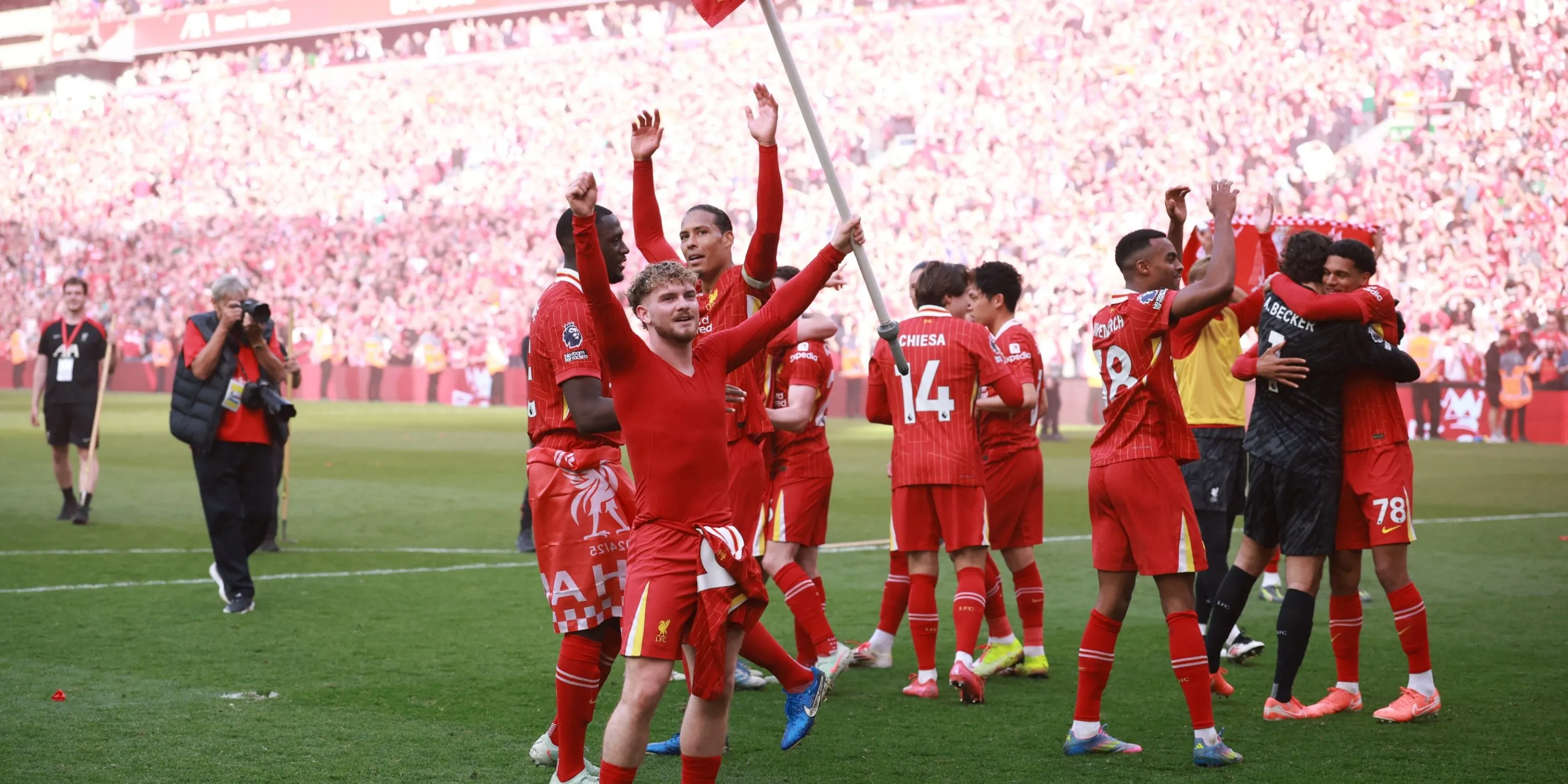 Tiền vệ Harvey Elliott trong màu áo Liverpool, mục tiêu chuyển nhượng tiềm năng của Wolves