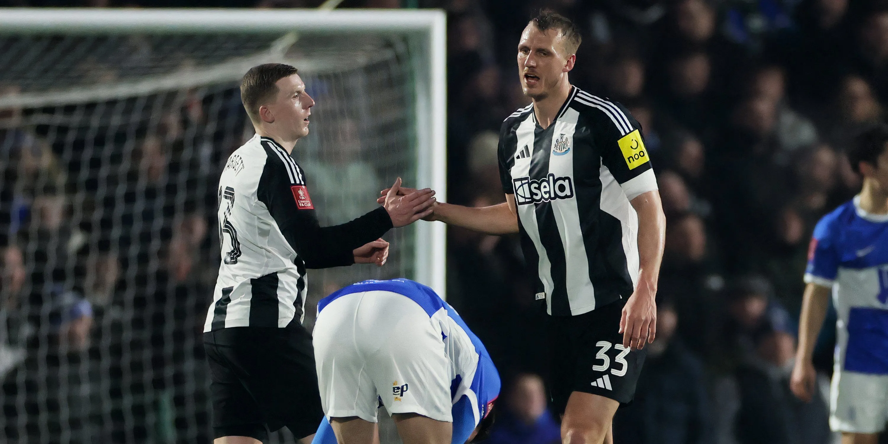 Hậu vệ trái Matt Targett, cầu thủ có thể nằm trong thương vụ trao đổi giữa Newcastle và Crystal Palace