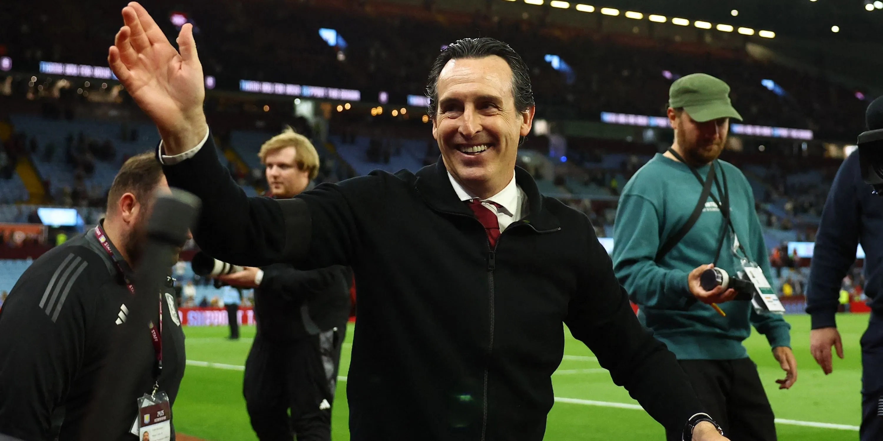 Huấn luyện viên Aston Villa Unai Emery