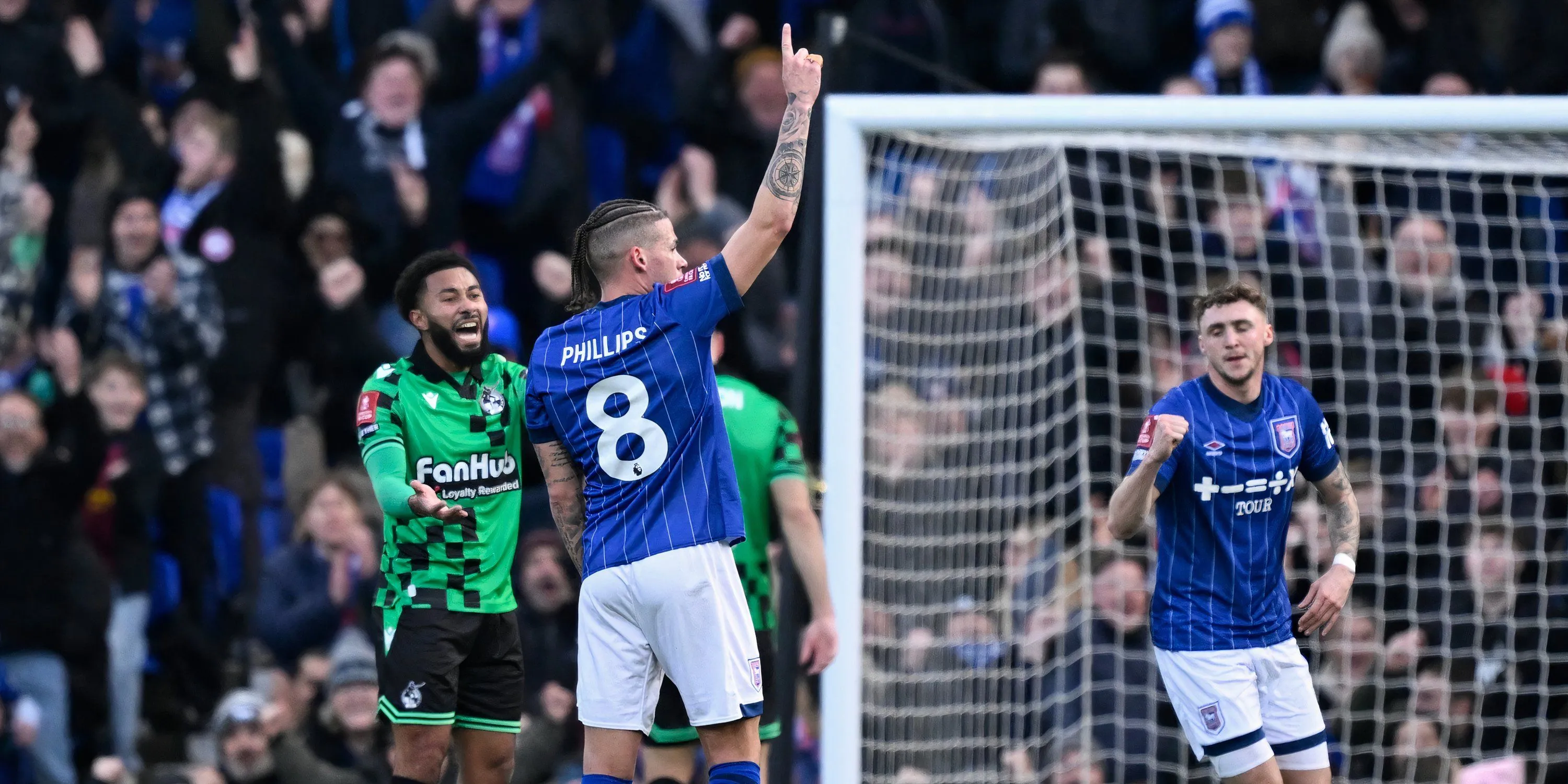 Kalvin Phillips, tiền vệ Manchester City được Crystal Palace săn đón