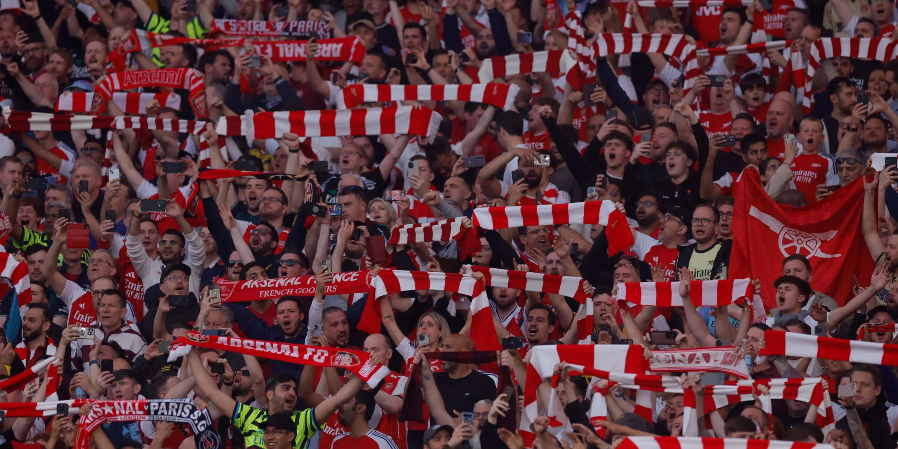 Sân vận động Emirates của Arsenal tại Ngoại hạng Anh, biểu tượng cho khát vọng danh hiệu dưới thời Mikel Arteta