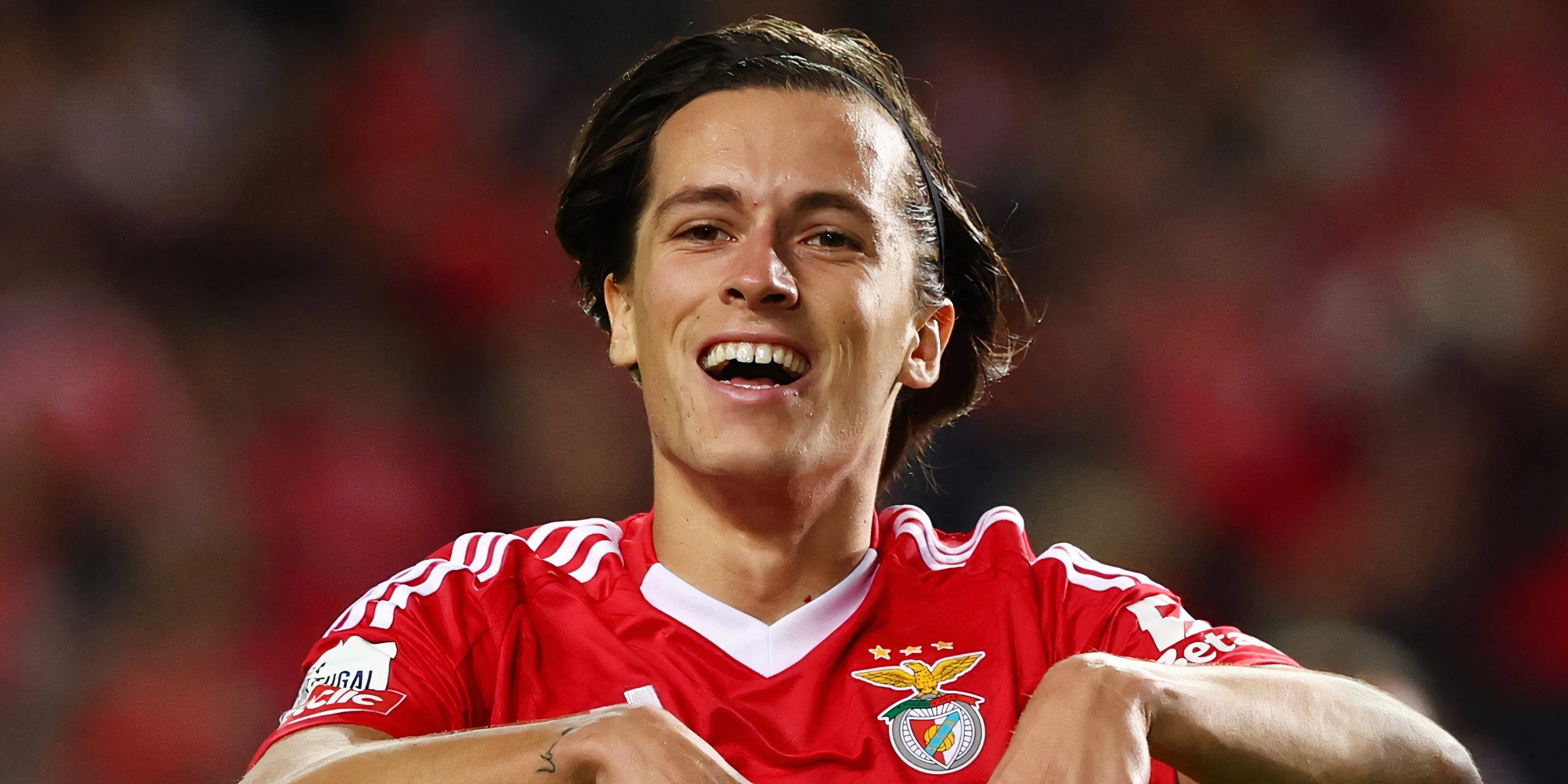 Alvaro Carreras trong màu áo Manchester United