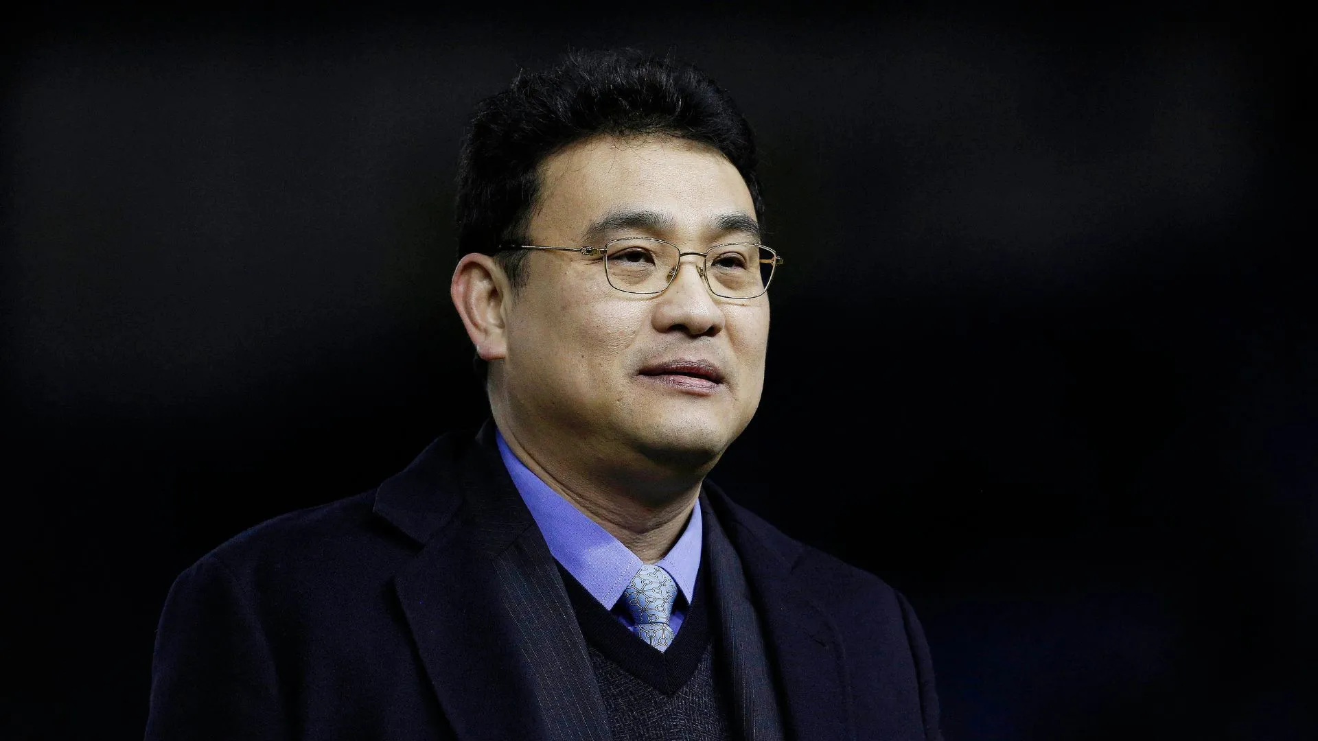 Chủ tịch Dejphon Chansiri của Sheffield Wednesday đối mặt với áp lực tài chính