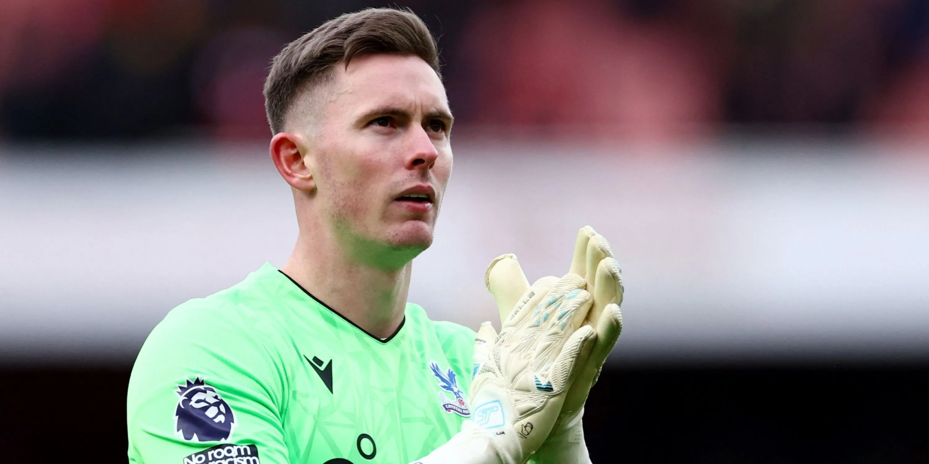 Dean Henderson thi đấu cho Crystal Palace