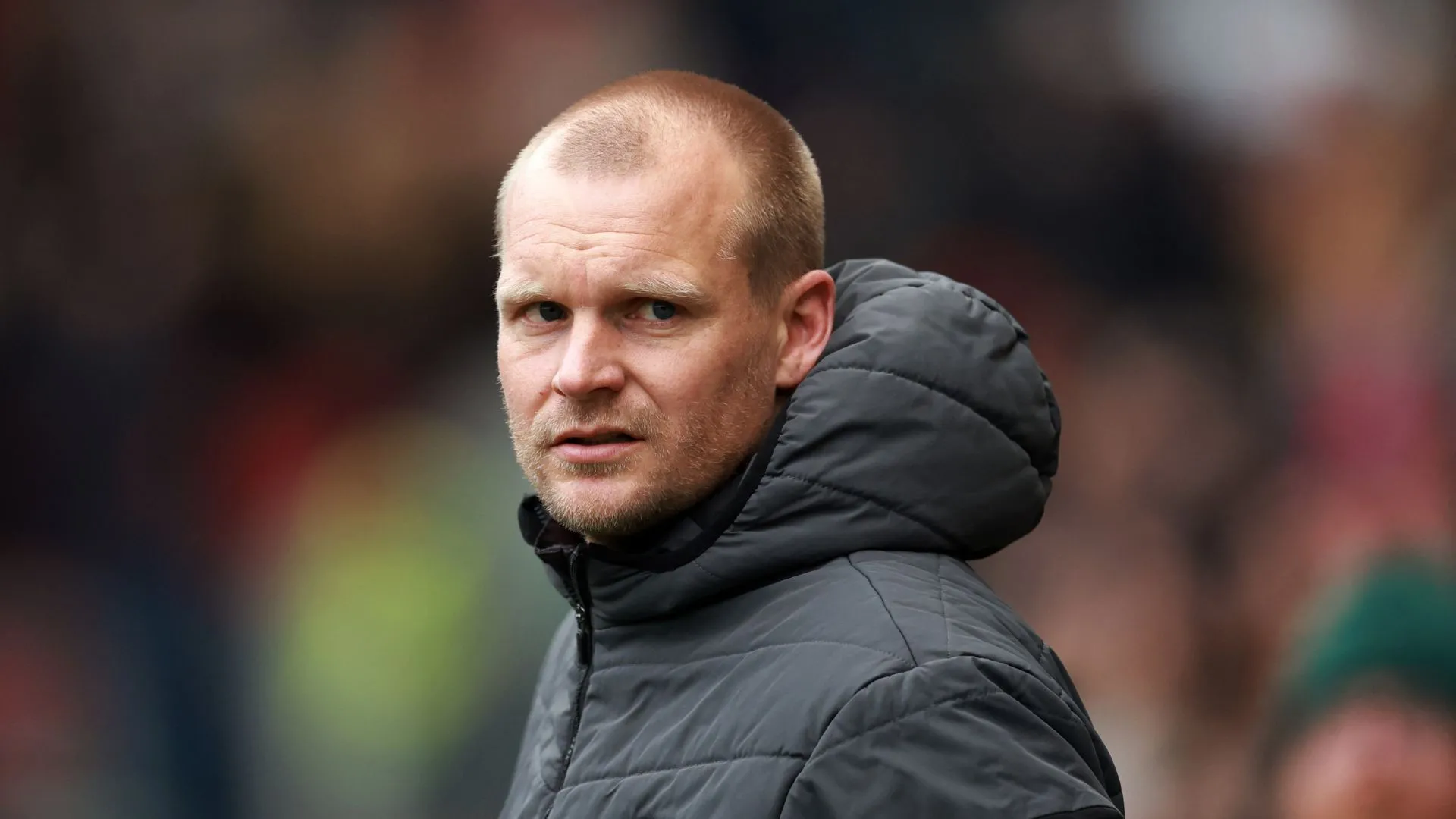 Huấn luyện viên Liam Manning của Norwich City đang nỗ lực củng cố đội hình