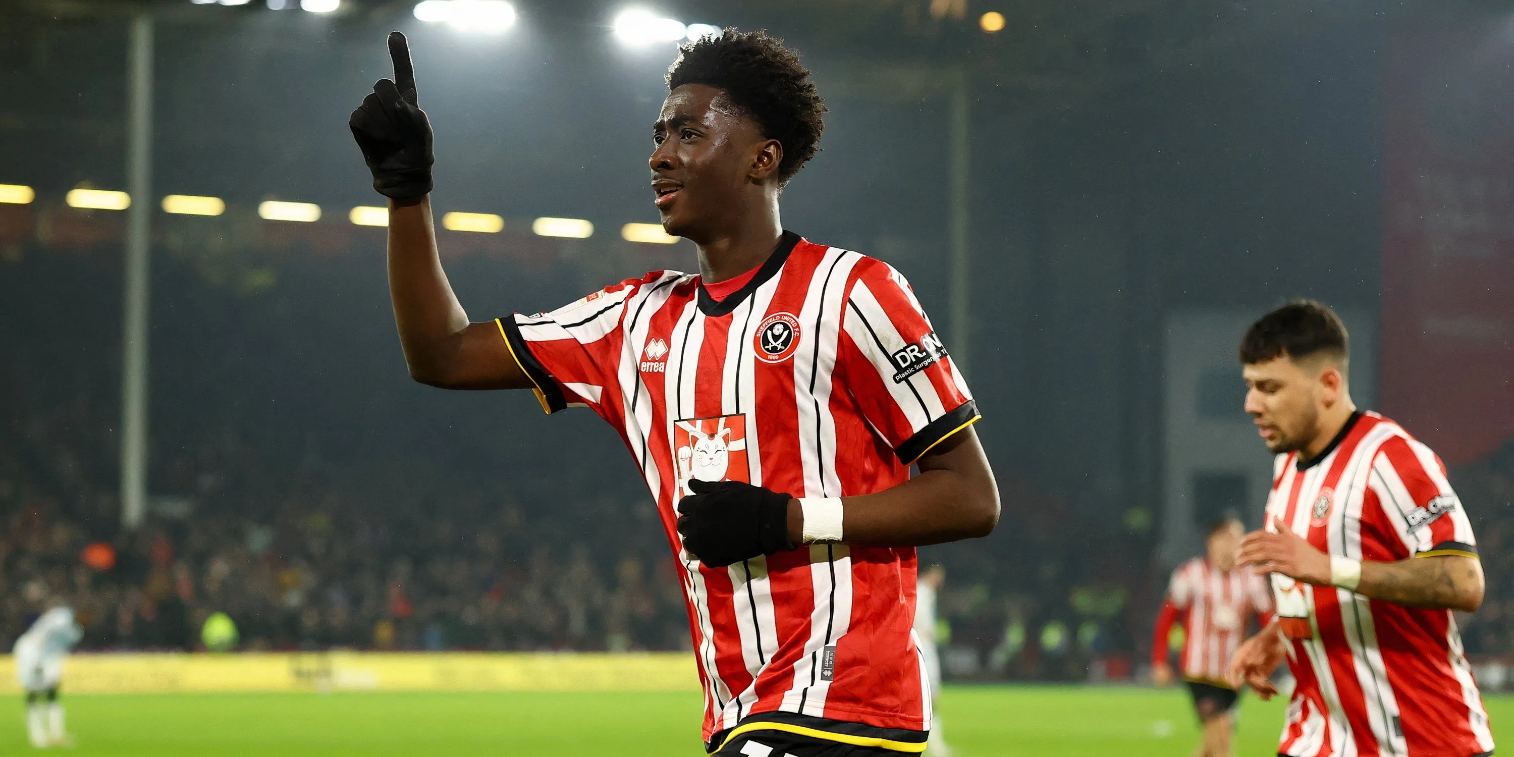 Jesurun Rak-Sakyi, mục tiêu chuyển nhượng trị giá 15 triệu bảng của Rangers từ Crystal Palace