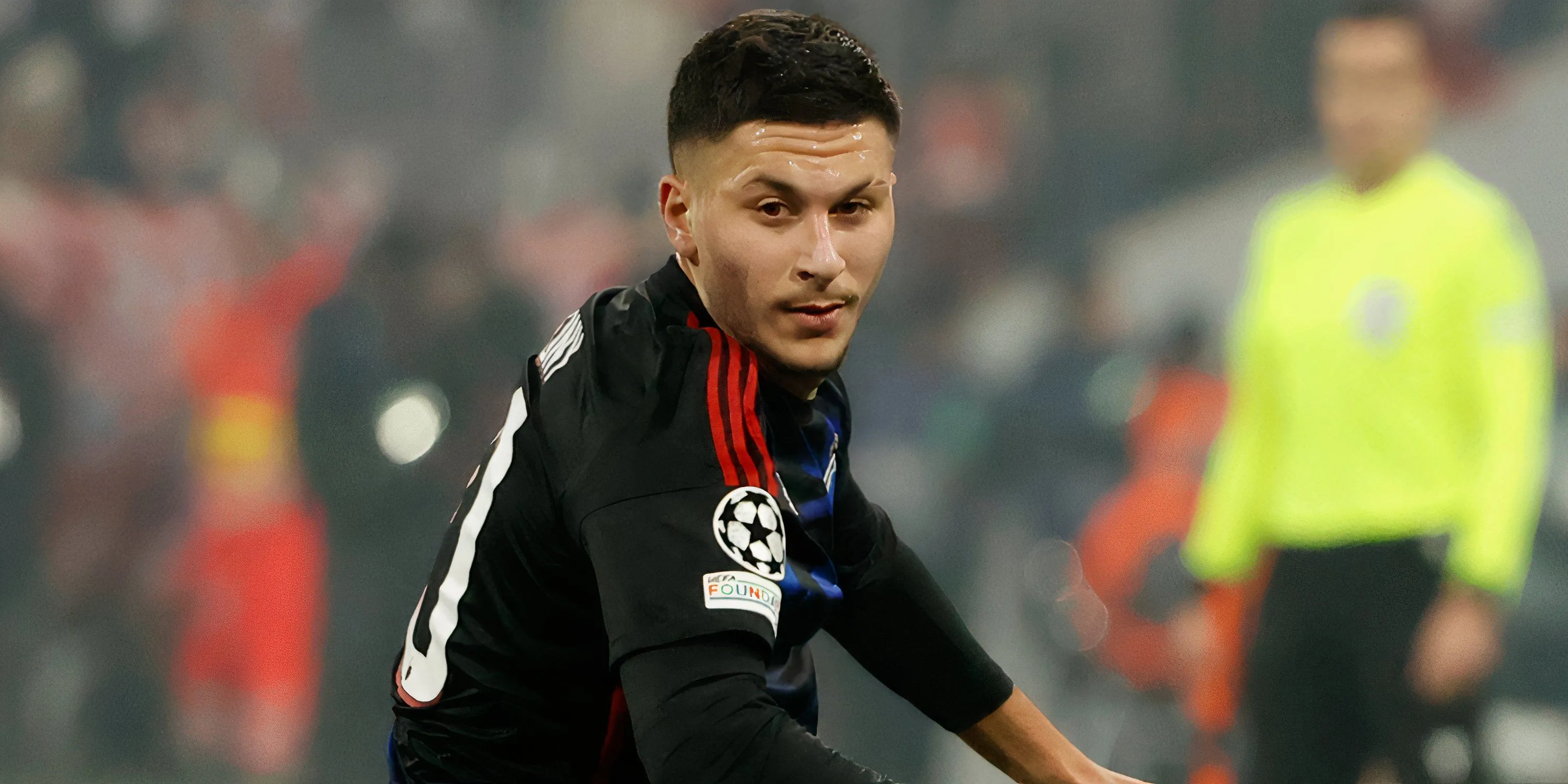 Roony Bardghji thi đấu cho FC Copenhagen trước khi gia nhập Barcelona