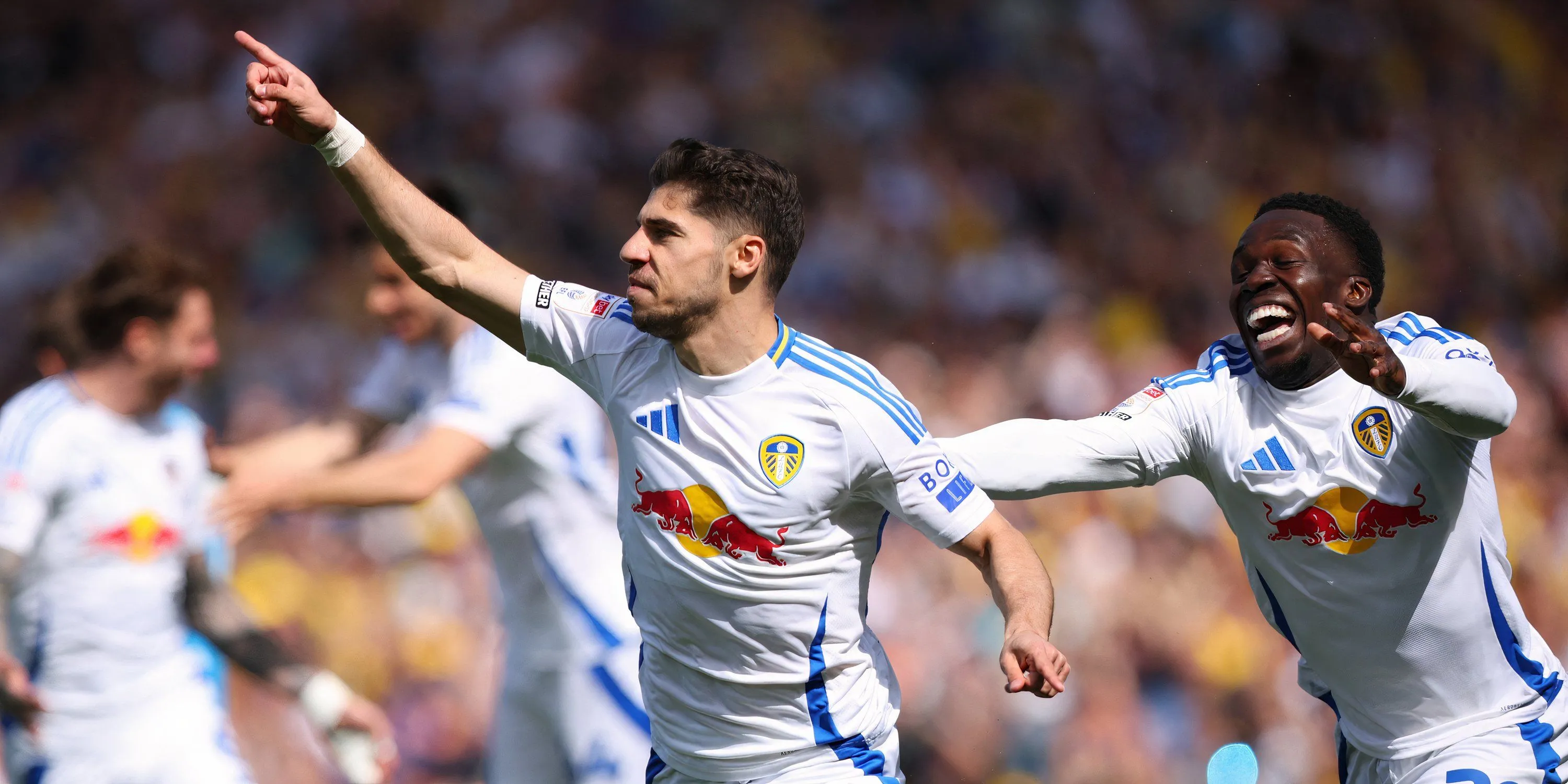 Tiền vệ chạy cánh Manor Solomon, cầu thủ được Leeds United cân nhắc giữ lại