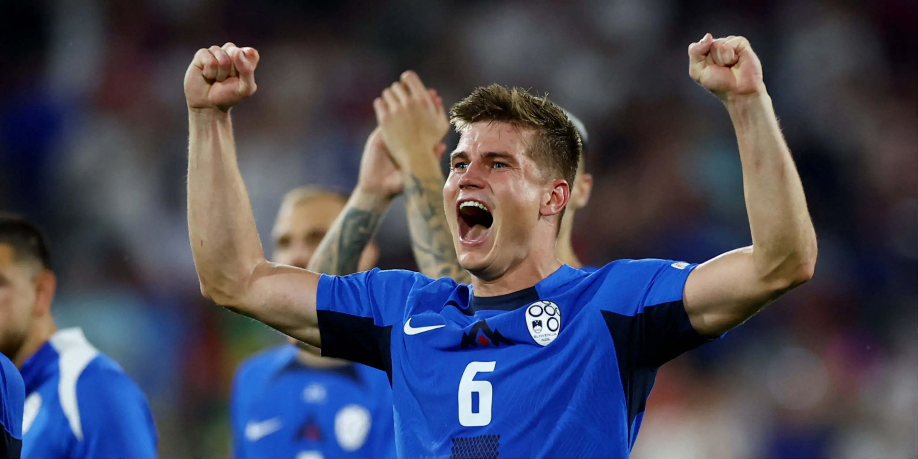 Trung vệ Jaka Bijol trong màu áo đội tuyển Slovenia thi đấu tại Euro 2024, tân binh của Leeds United