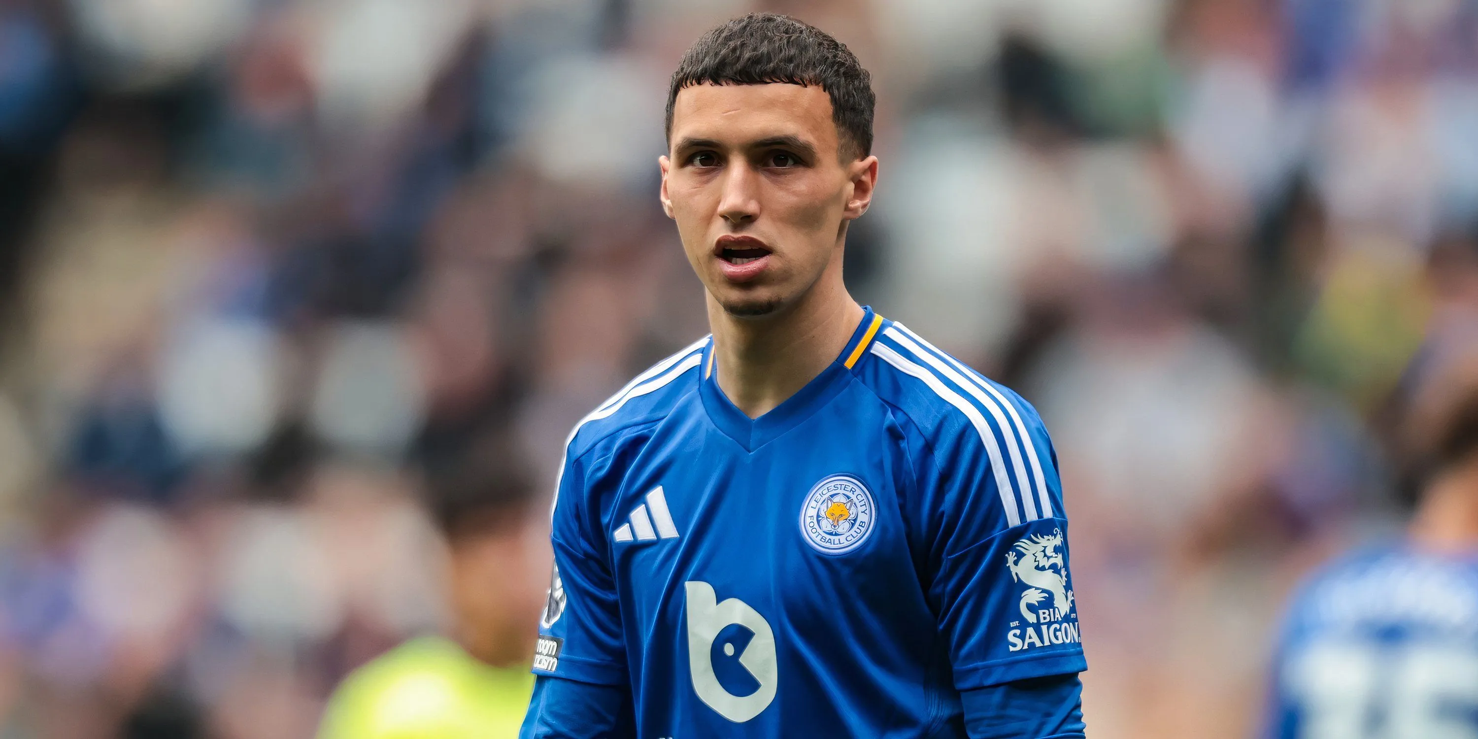 Bilal El Khannouss, mục tiêu chuyển nhượng của Tottenham, trong màu áo Leicester City.