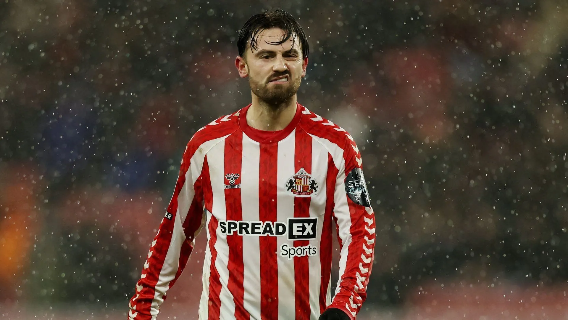 Cầu thủ chạy cánh Patrick Roberts trong trận đấu của Sunderland