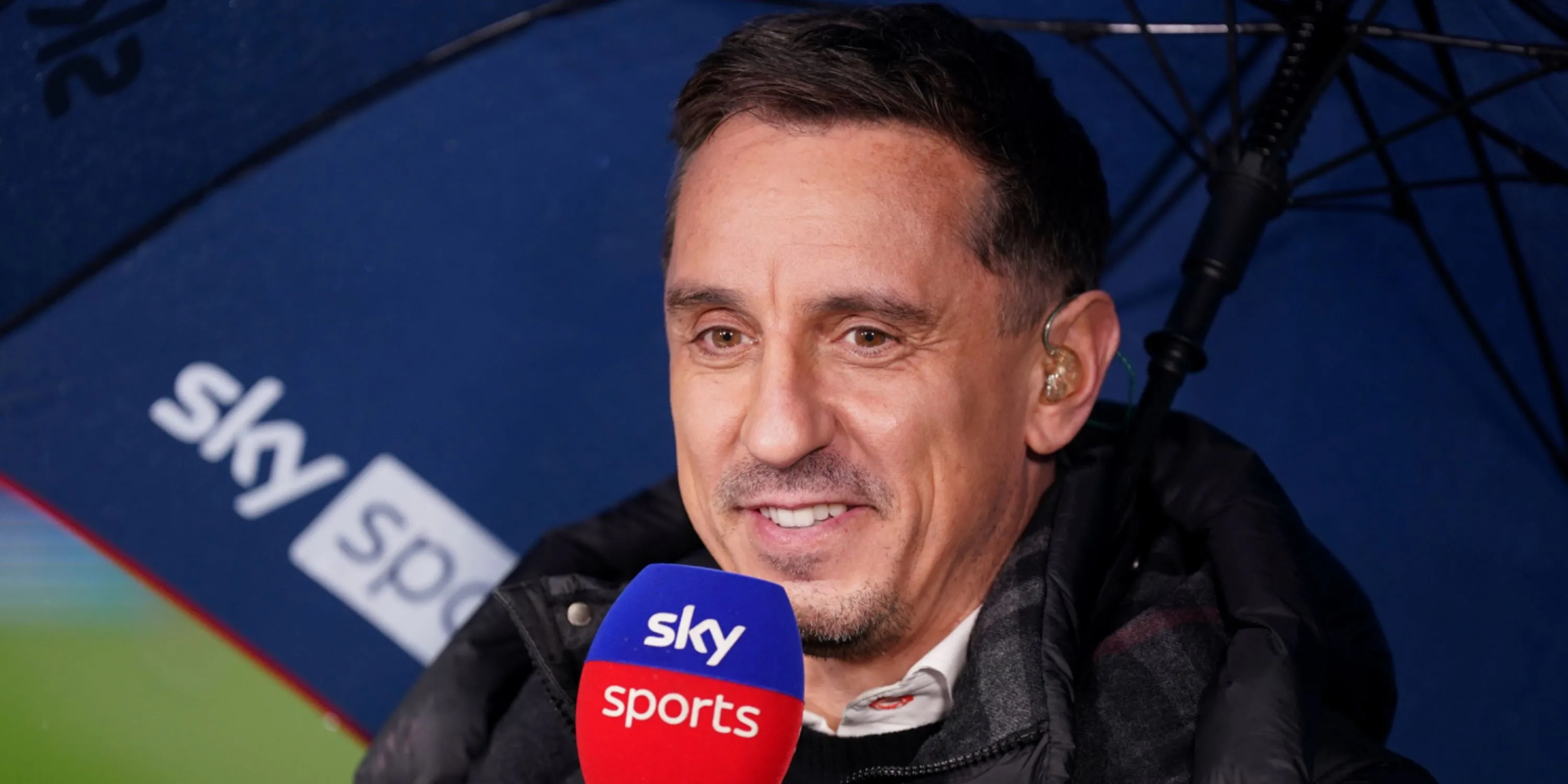 Gary Neville bình luận viên gây tranh cãi sau trận đấu của Arsenal