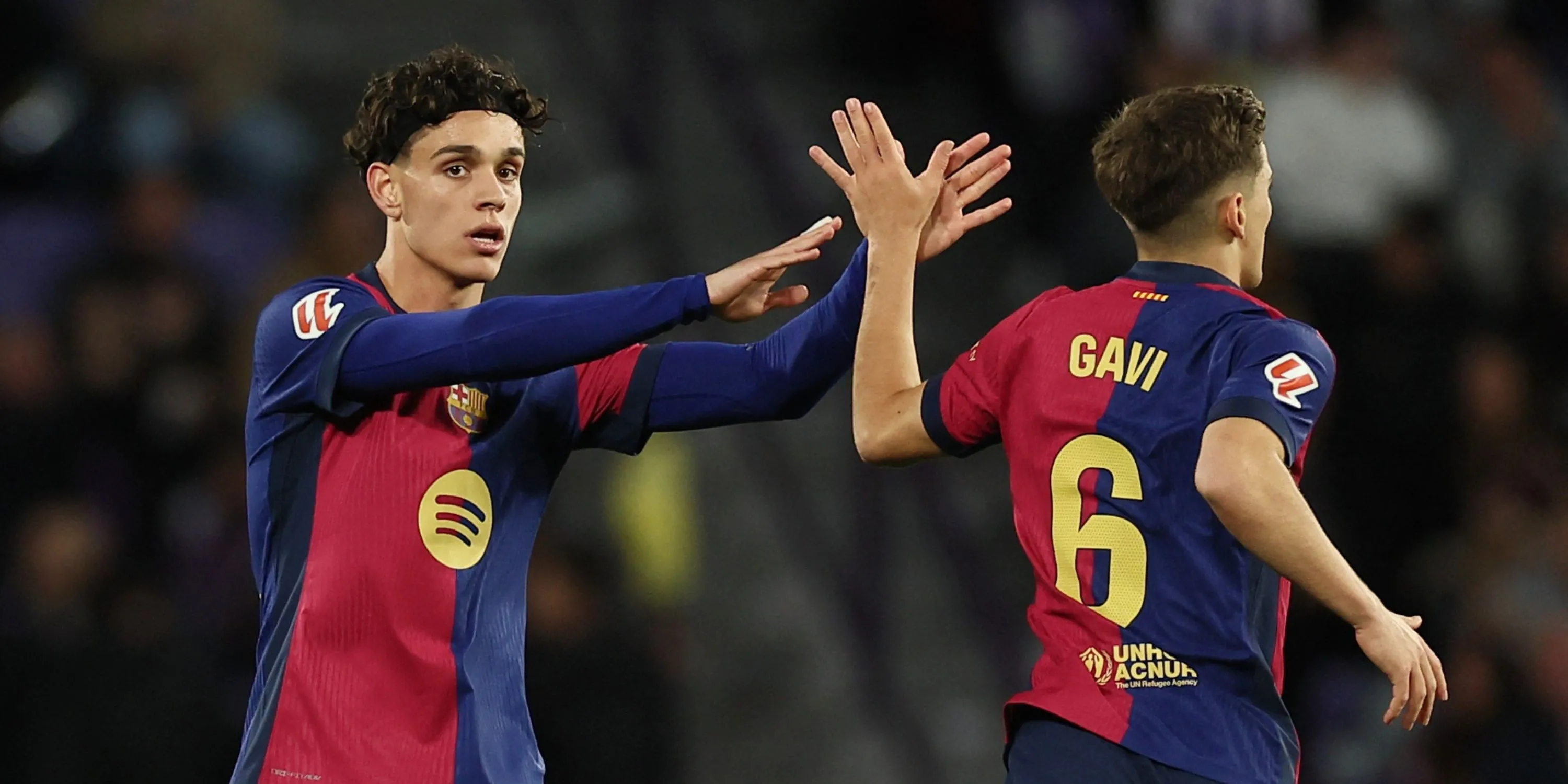 Hector Fort và Gavi trên sân đấu Barca, biểu tượng cho tiềm năng của hậu vệ trẻ đến West Ham