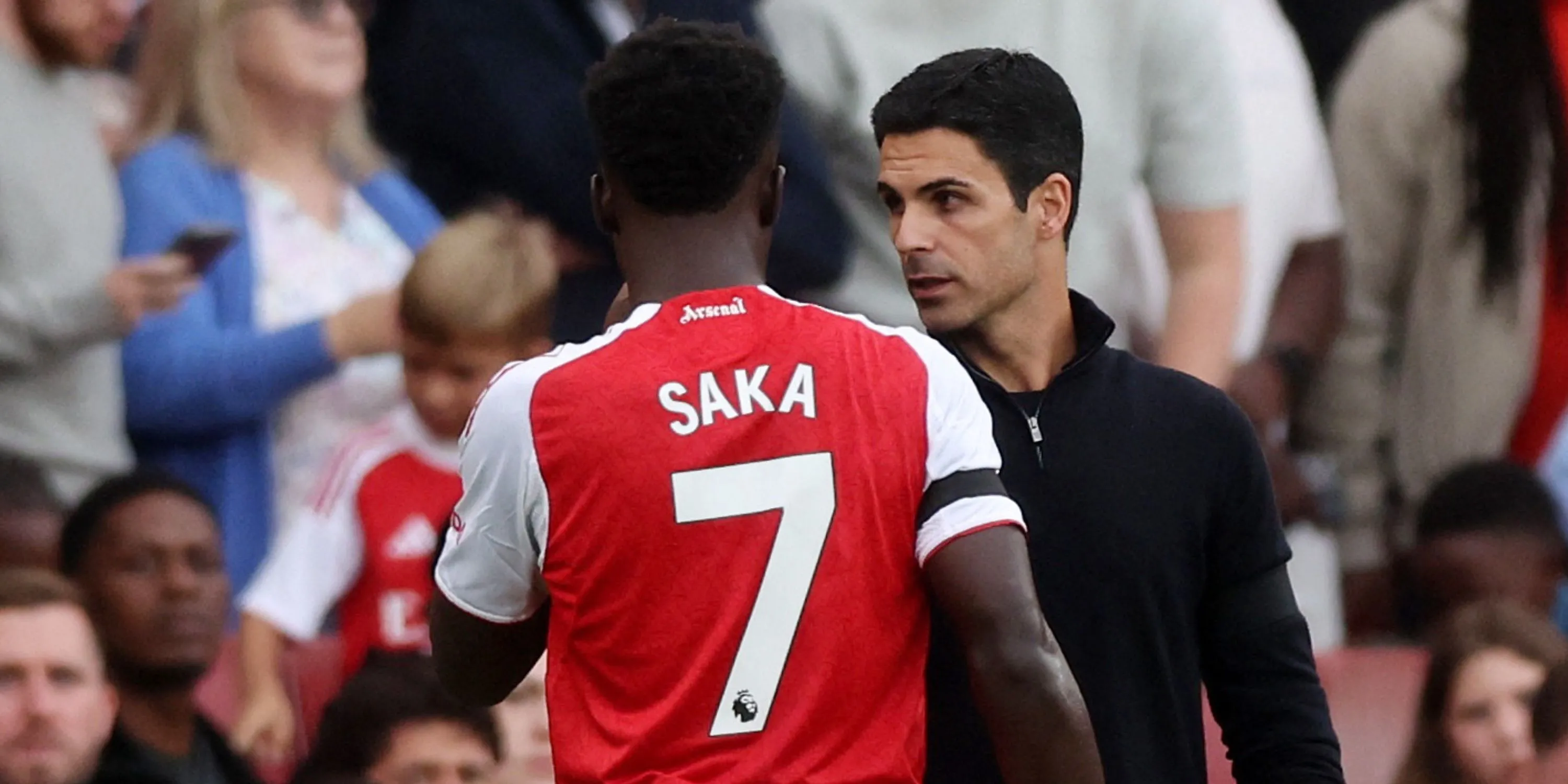 HLV Mikel Arteta động viên Bukayo Saka sau chấn thương gân kheo