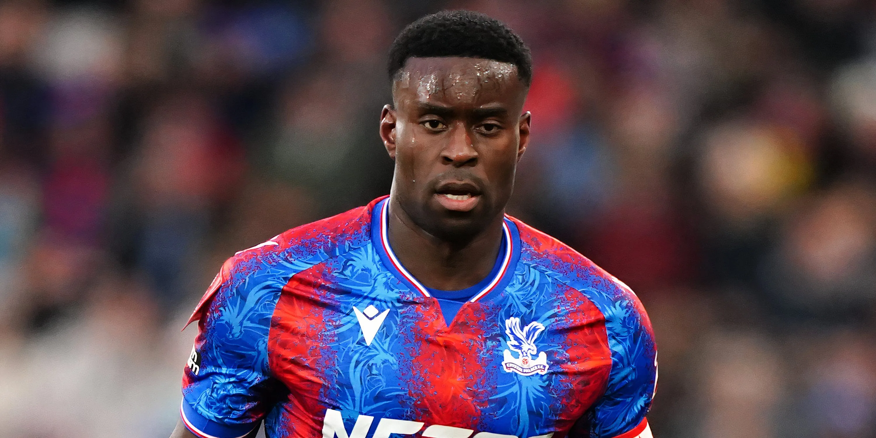 Marc Guehi thi đấu nổi bật cho Crystal Palace và là mục tiêu chuyển nhượng của Liverpool